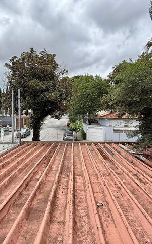 Casa à venda com 350m², 3 quartos e 4 vagas Casa à venda com 350m², 3 quartos e 4 vagasVista Suíte 2
