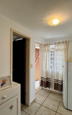 Casa à venda com 350m², 3 quartos e 4 vagas Casa à venda com 350m², 3 quartos e 4 vagasEdícula