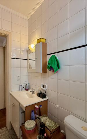 Casa à venda com 350m², 3 quartos e 4 vagas Casa à venda com 350m², 3 quartos e 4 vagasBanheiro Suíte 2