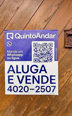 Casa à venda com 350m², 3 quartos e 4 vagas Casa à venda com 350m², 3 quartos e 4 vagasPlaca