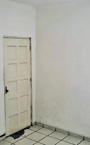 Casa à venda com 100m², 2 quartos e 4 vagas Casa à venda com 100m², 2 quartos e 4 vagasQuarto