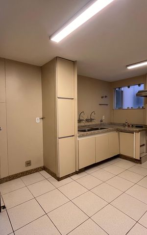 Apartamento à venda com 300m², 4 quartos e 2 vagas