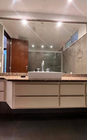 Apartamento à venda com 300m², 4 quartos e 2 vagas