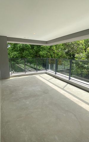 Apartamento à venda com 189m², 4 quartos e 3 vagas Apartamento à venda com 189m², 4 quartos e 3 vagasSacada