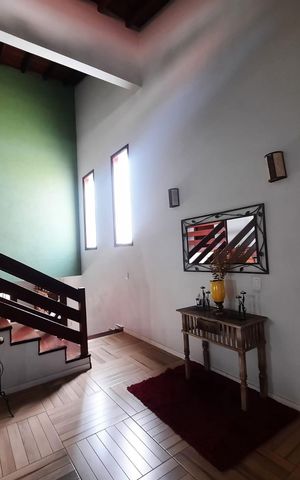 Casa à venda com 212m², 3 quartos e 4 vagas