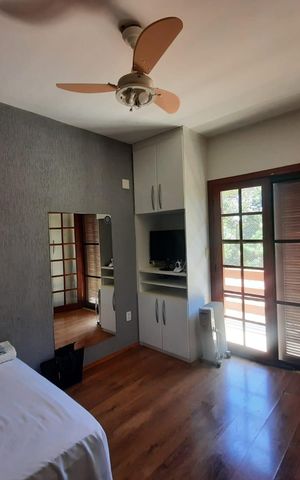 Casa à venda com 212m², 3 quartos e 4 vagas Casa à venda com 212m², 3 quartos e 4 vagasQuarto