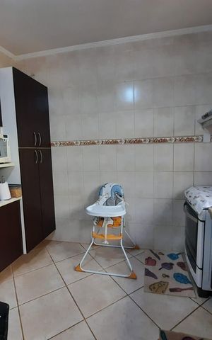 Casa à venda com 212m², 3 quartos e 4 vagas Casa à venda com 212m², 3 quartos e 4 vagasCozinha