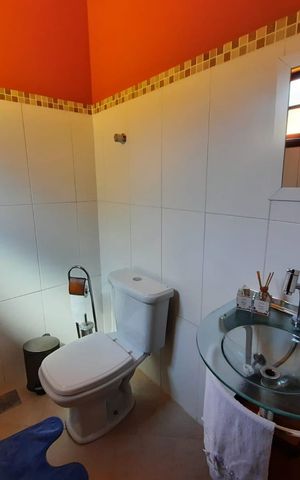 Casa à venda com 212m², 3 quartos e 4 vagas Casa à venda com 212m², 3 quartos e 4 vagasBanheiro