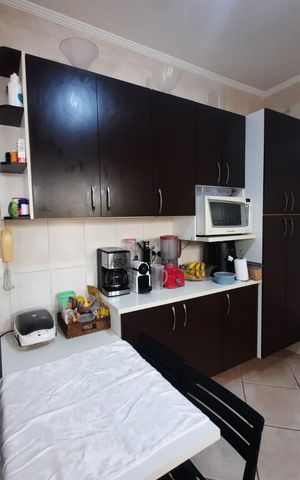 Casa à venda com 212m², 3 quartos e 4 vagas Casa à venda com 212m², 3 quartos e 4 vagasCozinha