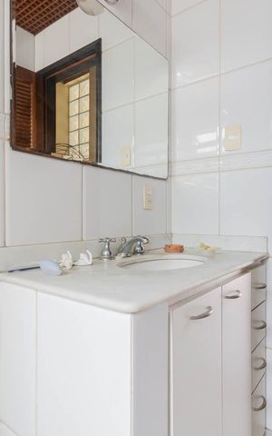 Apartamento à venda com 166m², 4 quartos e sem vagaBanheiro 2