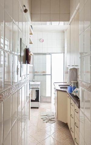 Apartamento à venda com 166m², 4 quartos e sem vagaCozinha