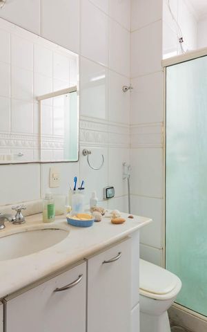 Apartamento à venda com 166m², 4 quartos e sem vagaBanheiro 1
