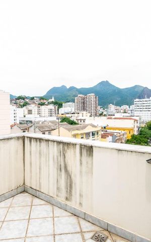 Apartamento à venda com 166m², 4 quartos e sem vagaVaranda