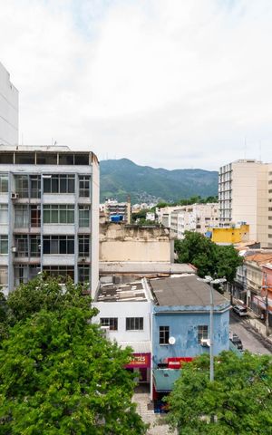 Apartamento à venda com 166m², 4 quartos e sem vagaVista