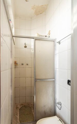 Apartamento à venda com 166m², 4 quartos e sem vagaBanheiro de serviço