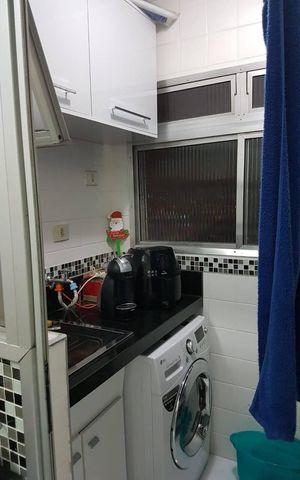 Apartamento à venda com 58m², 2 quartos e 1 vaga Apartamento à venda com 58m², 2 quartos e 1 vagaÁrea de serviço