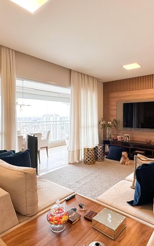 Apartamento à venda com 127m², 3 quartos e 2 vagas Apartamento à venda com 127m², 3 quartos e 2 vagasSala