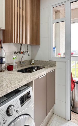 Apartamento à venda com 127m², 3 quartos e 2 vagas Apartamento à venda com 127m², 3 quartos e 2 vagasÁrea de Serviço