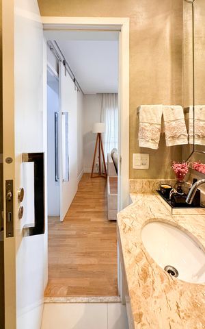 Apartamento à venda com 127m², 3 quartos e 2 vagas Apartamento à venda com 127m², 3 quartos e 2 vagasLavabo
