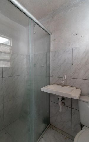 Casa à venda com 298m², 6 quartos e 4 vagasBanheiro - Casa 2