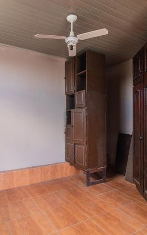 Casa à venda com 298m², 6 quartos e 4 vagasQuarto 2 - Casa 4