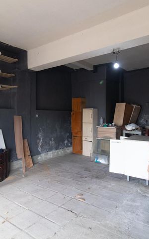 Casa à venda com 298m², 6 quartos e 4 vagasGaragem