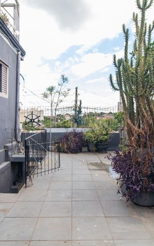 Casa à venda com 298m², 6 quartos e 4 vagasQuintal