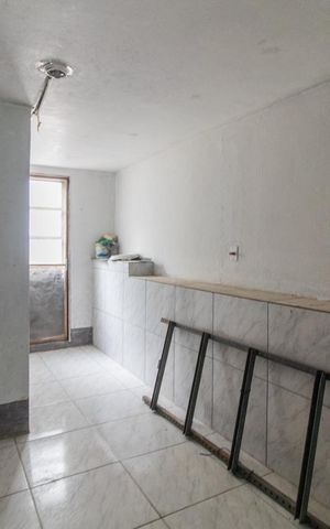 Casa à venda com 298m², 6 quartos e 4 vagasQuarto - Casa 2