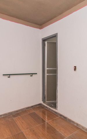 Casa à venda com 298m², 6 quartos e 4 vagasSala - Casa 1