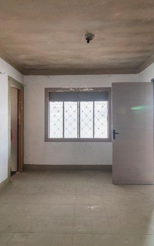 Casa à venda com 298m², 6 quartos e 4 vagasQuarto 2 - Casa 1