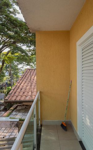 Casa à venda com 81m², 3 quartos e 2 vagas Casa à venda com 81m², 3 quartos e 2 vagasVaranda Suíte 1