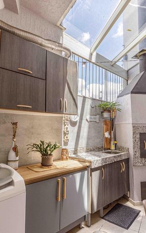 Casa de condomínio à venda com 94m², 3 quartos e 2 vagasÁrea de Serviço
