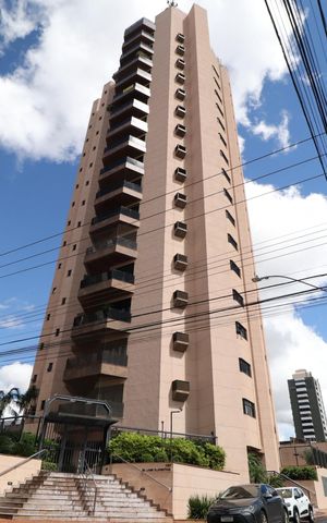 Apartamento para alugar com 300m², 3 quartos e 2 vagasFachada