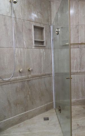 Apartamento para alugar com 300m², 3 quartos e 2 vagasBanheiro do Quarto 2
