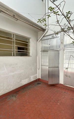 Casa à venda com 271m², 5 quartos e 1 vagaQuintal