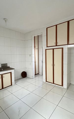 Casa à venda com 271m², 5 quartos e 1 vagaCozinha