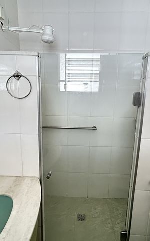 Casa à venda com 271m², 5 quartos e 1 vagaBanheiro da Suíte 1