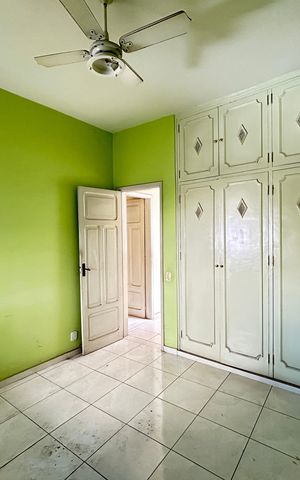 Casa à venda com 271m², 5 quartos e 1 vagaSuíte 2
