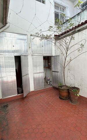 Casa à venda com 271m², 5 quartos e 1 vagaQuintal