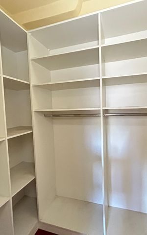 Casa à venda com 271m², 5 quartos e 1 vagaCloset da Suíte 1