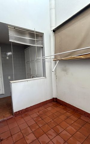 Casa à venda com 271m², 5 quartos e 1 vagaÁrea de Serviço