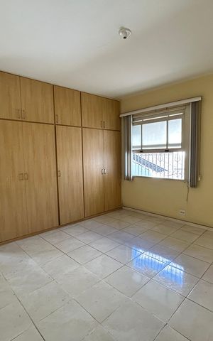 Casa à venda com 271m², 5 quartos e 1 vagaSuíte 3