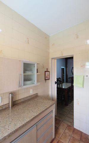 Casa à venda com 360m², 5 quartos e 2 vagasCozinha