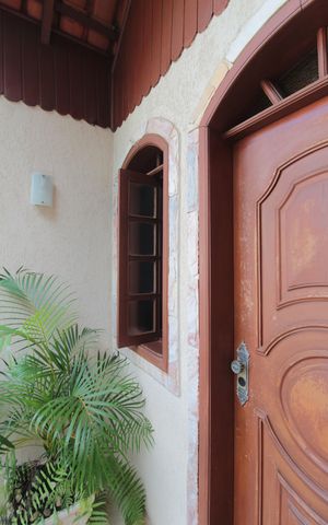 Casa à venda com 360m², 5 quartos e 2 vagasVaranda 1