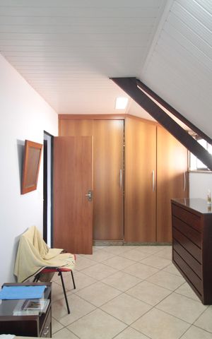 Casa à venda com 360m², 5 quartos e 2 vagasQuarto 1