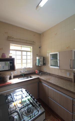 Casa à venda com 360m², 5 quartos e 2 vagasCozinha