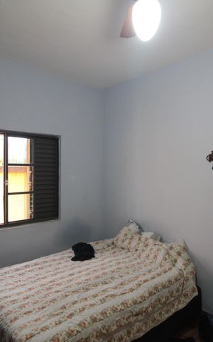 Casa à venda com 360m², 5 quartos e 2 vagasQuarto 5