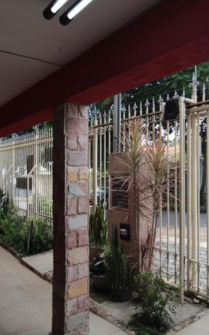Casa à venda com 360m², 5 quartos e 2 vagasGaragem