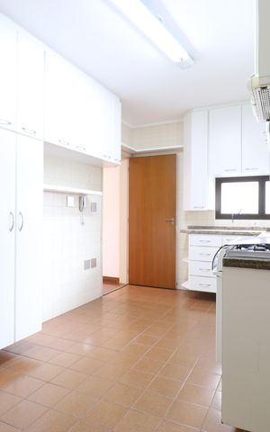 Apartamento à venda com 127m², 3 quartos e 2 vagasCozinha