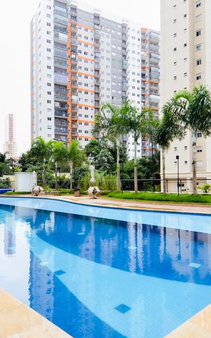 Apartamento à venda com 100m², 3 quartos e 2 vagasÁrea comum - Piscina